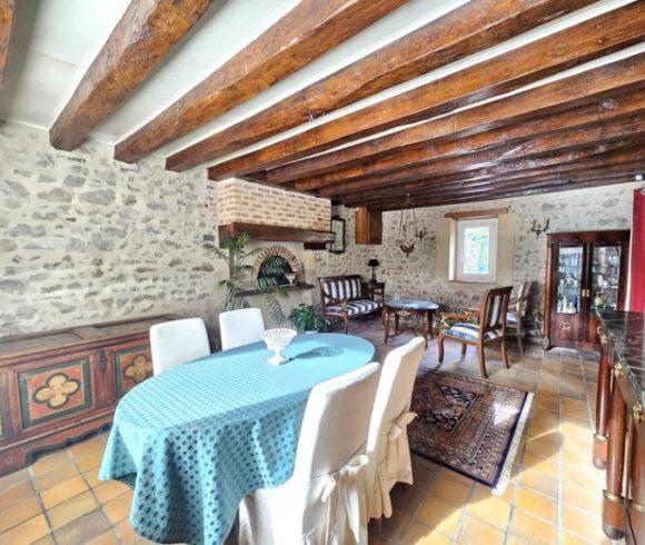 Historic Lake Estate on 23 Acres in Le Theil, Allier Image