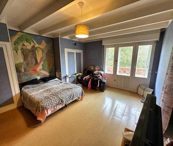 3-Bed Watermill House with Lake & Stream Near Barbezieux Image