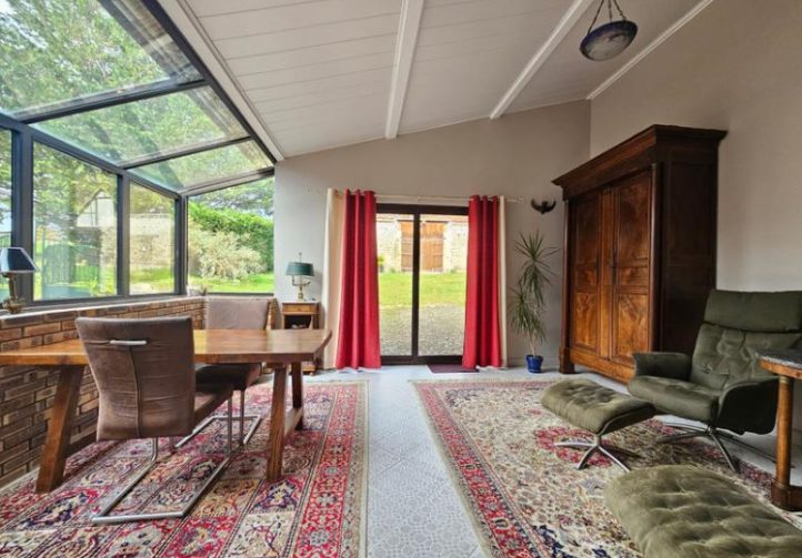 Historic Lake Estate on 23 Acres in Le Theil, Allier Image