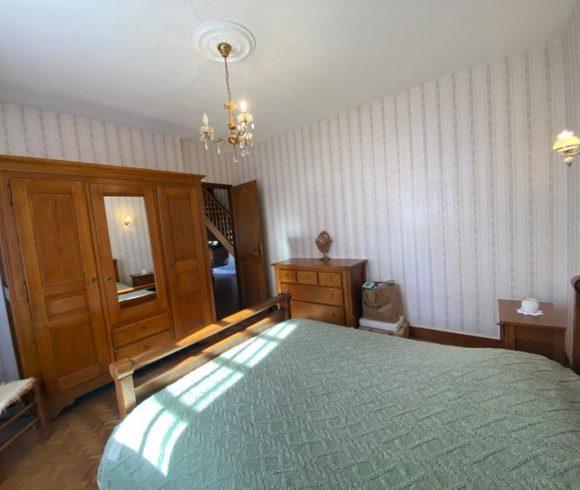 4-Bed House with Fishing Lake in Troche, Corrèze Image