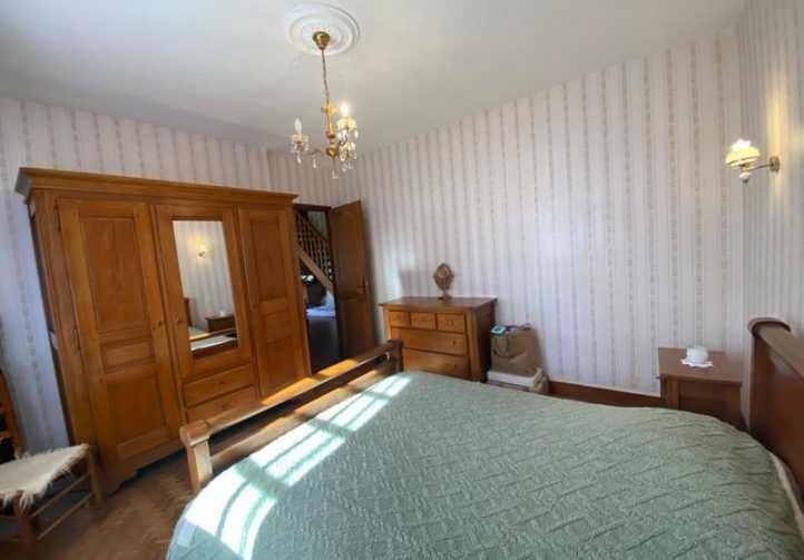 4-Bed House with Fishing Lake in Troche, Corrèze Image
