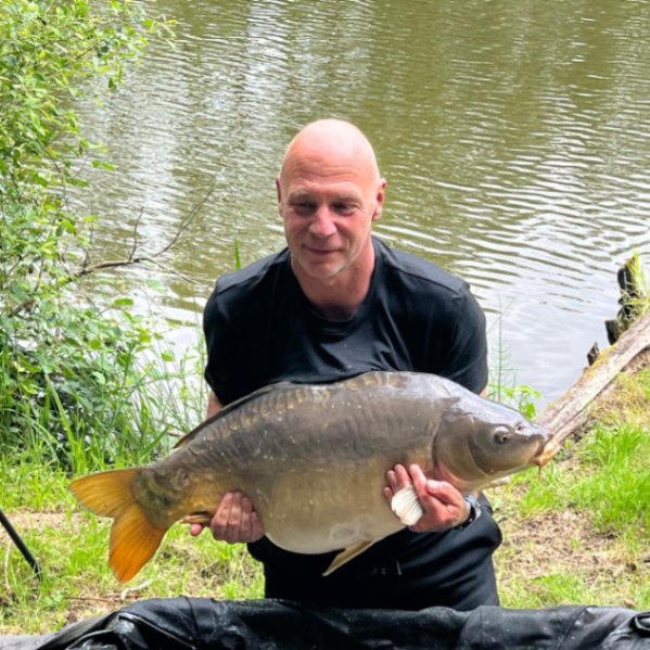 Kingfisher Lake – Carp France – 09 May, 2026