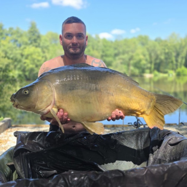 Kingfisher Lake – Carp France – 25 July, 2026