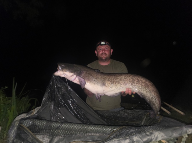 Kingfisher Lake – Carp France: 25-07-2026 to 01-08-2026