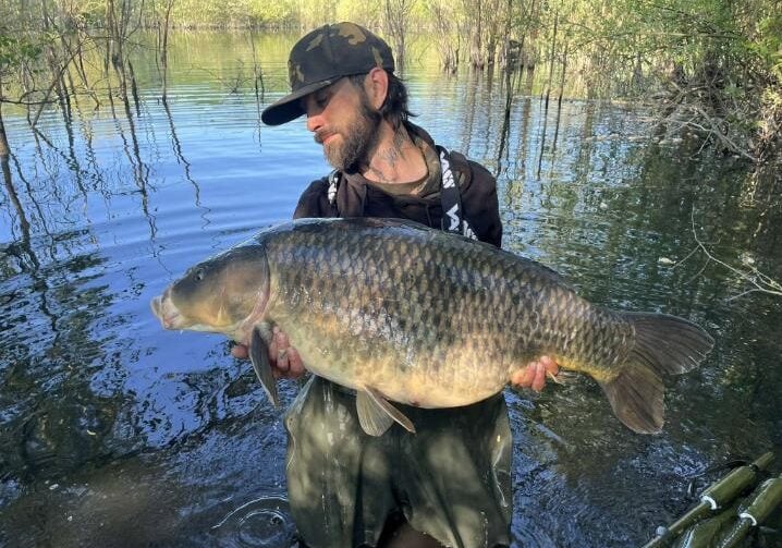 Etang de Mery Image