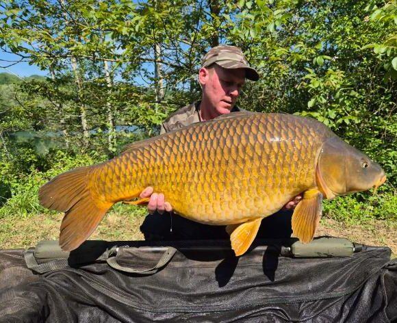 Etang de Mery Image