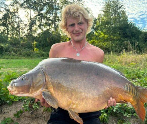 Etang de Mery Image