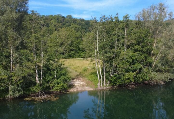 Etang de Mery Image
