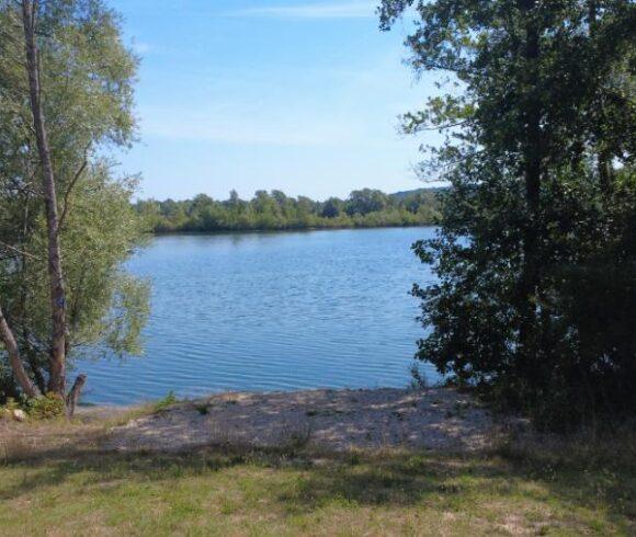 Etang de Mery Image