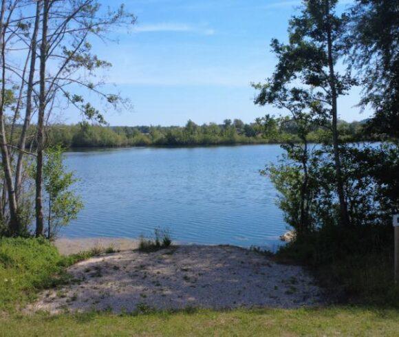 Etang de Mery Image