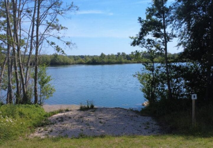 Etang de Mery Image