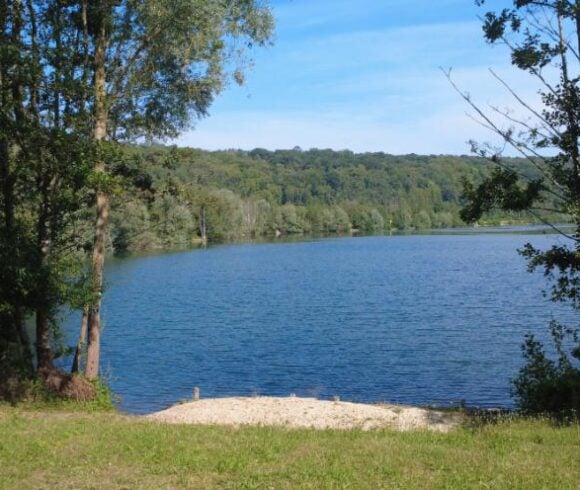 Etang de Mery Image