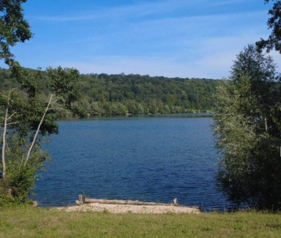 Etang de Mery Image