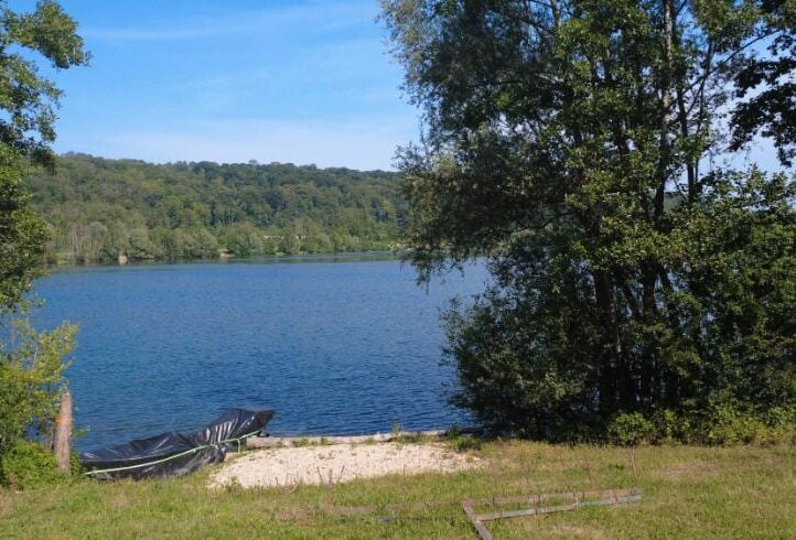 Etang de Mery Image