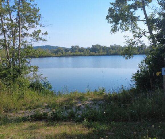 Etang de Mery Image