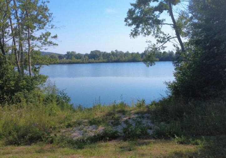 Etang de Mery Image