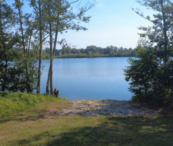 Etang de Mery Image